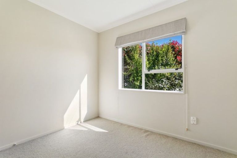 Photo of property in 2/23 Kiddle Drive, Hilltop, Taupo, 3330