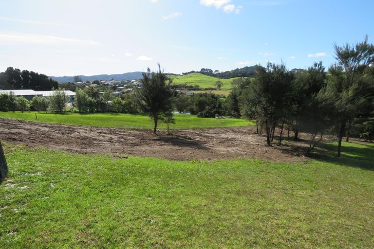 Photo of property in 9 Lori Lane, Coopers Beach, 0420