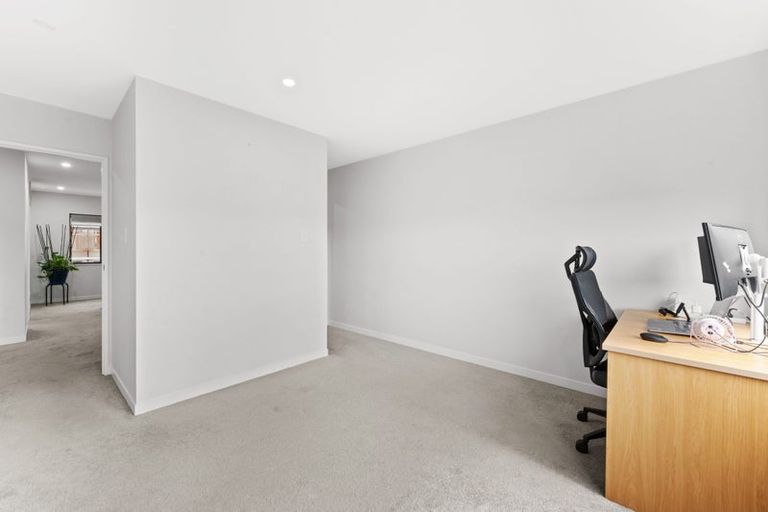 Photo of property in 222c Pakuranga Road, Pakuranga Heights, Auckland, 2010