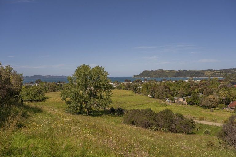 Photo of property in 32 Ara Mata, Cooks Beach, Whitianga, 3591
