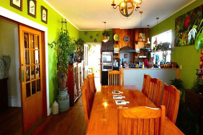 Photo of property in 123 Queen Street, Westport, 7825