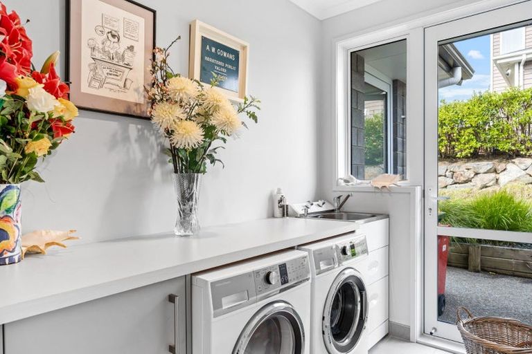 Photo of property in 16 Discovery Drive, Gulf Harbour, Whangaparaoa, 0930