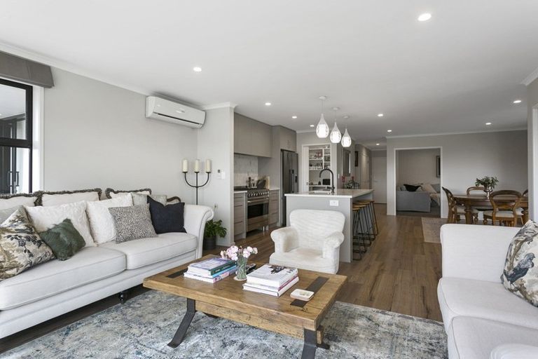 Photo of property in 31 Rose Leigh Drive, Cambridge, 3434