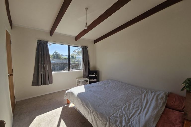 Photo of property in 2/56 Glendale Road, Glen Eden, Auckland, 0602