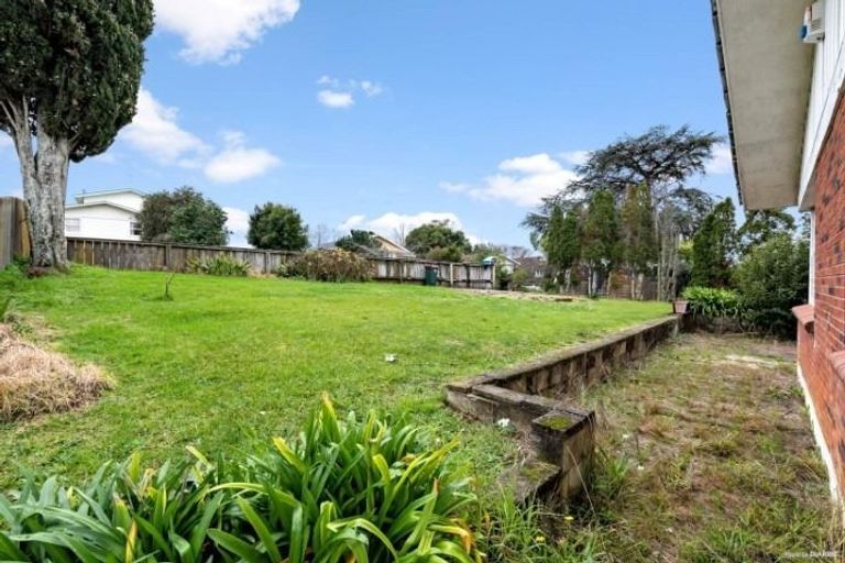 Photo of property in 16 Chequers Avenue, Glenfield, Auckland, 0629