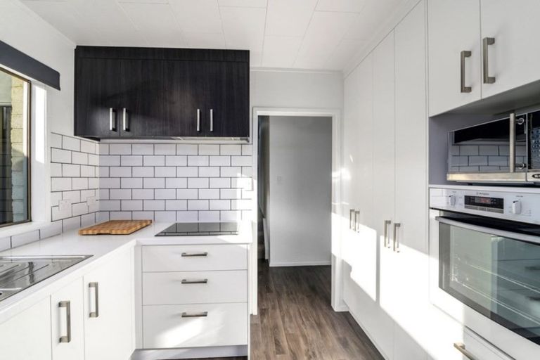 Photo of property in 20 Tawavale Street, Pukehangi, Rotorua, 3015