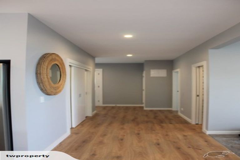 Photo of property in 10 Lincoln Road, Bluff Hill, Napier, 4110