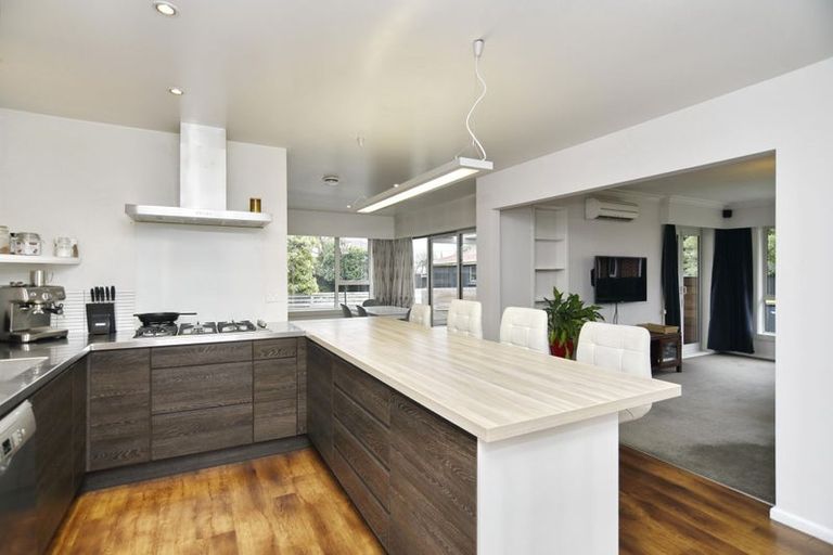 Photo of property in 57 Liverton Crescent, Bishopdale, Christchurch, 8053