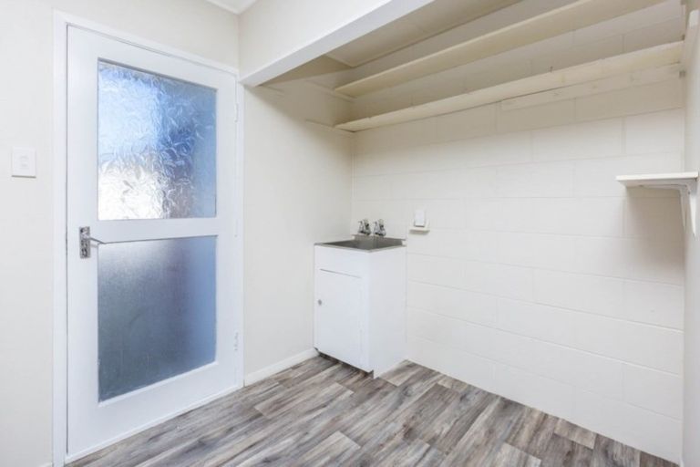 Photo of property in 9 Camp Street, Silverstream, Upper Hutt, 5019