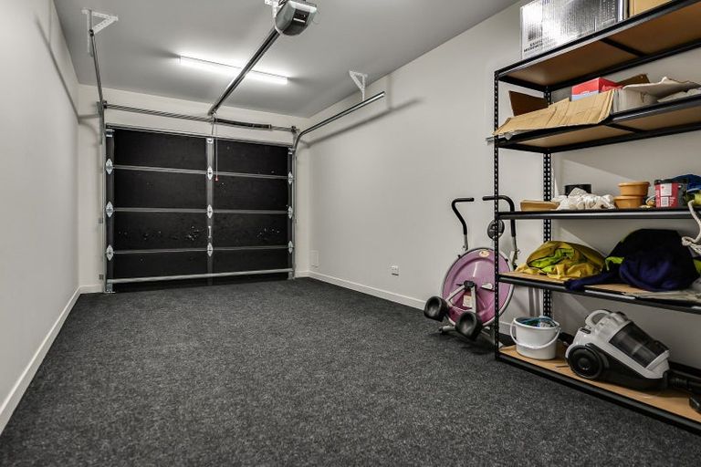 Photo of property in 2/14 Mitcham Avenue, Forest Lake, Hamilton, 3200