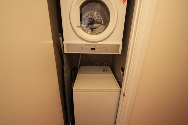 Photo of property in The Metropolis Apartments, 1408/1 Courthouse Lane, Auckland Central, Auckland, 1010