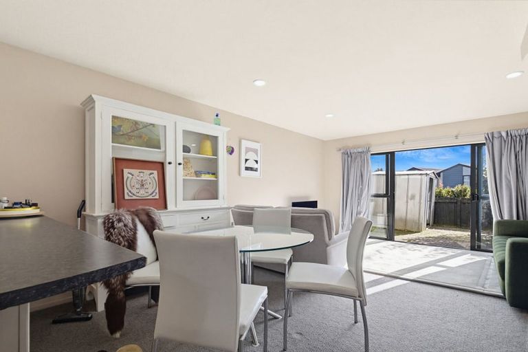 Photo of property in 42 Park Avenue, Papatoetoe, Auckland, 2025