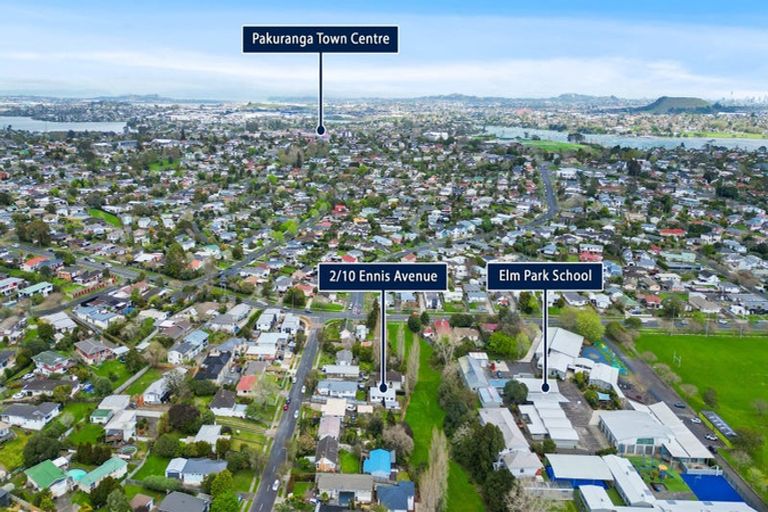 Photo of property in 2/10 Ennis Avenue, Pakuranga Heights, Auckland, 2010