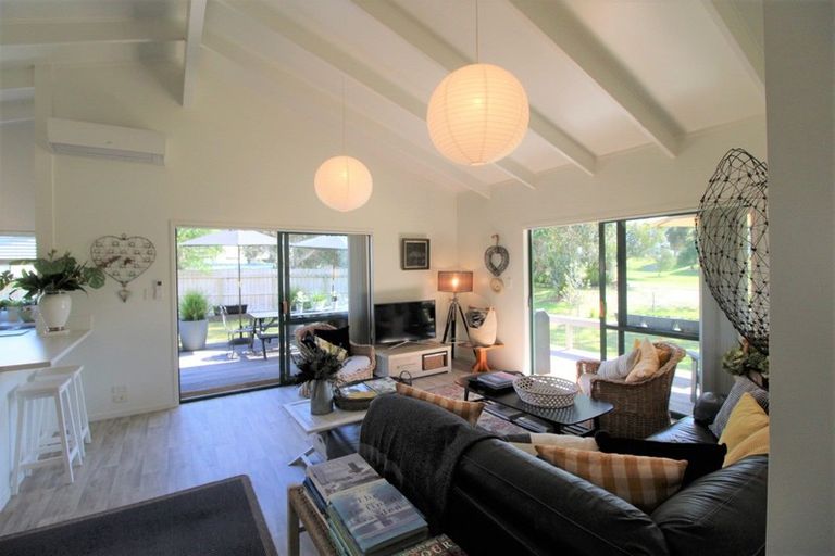 Photo of property in 117 Puriri Place, Matarangi, Whitianga, 3592