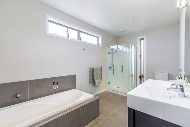 Photo of property in 27 Tuna Place, Omaha, 0986