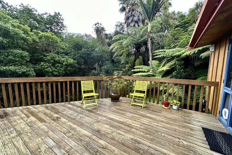 Photo of property in 98 Hadfield Street, Beach Haven, Auckland, 0626