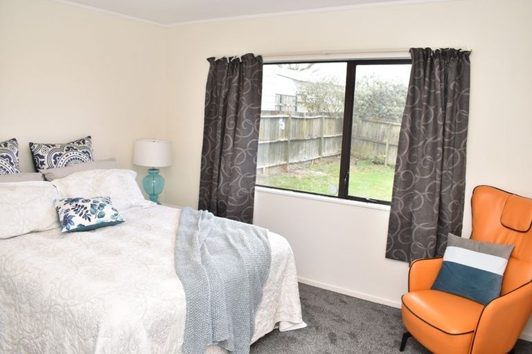 Photo of property in 1/35 Secretariat Place, Randwick Park, Auckland, 2105