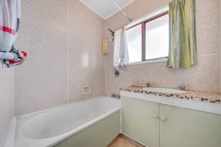 Photo of property in 1/461 Great South Road, Opaheke, Papakura, 2113