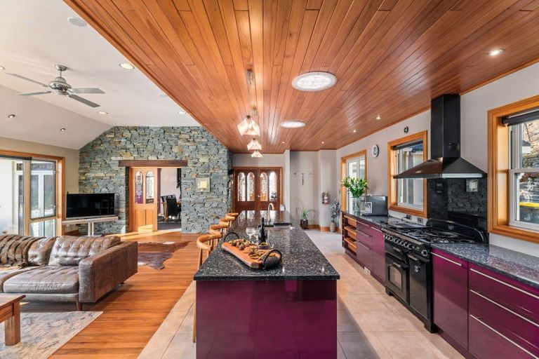 Photo of property in 714 Lake Hayes-arrow Junction Highway, Lake Hayes, Queenstown, 9371