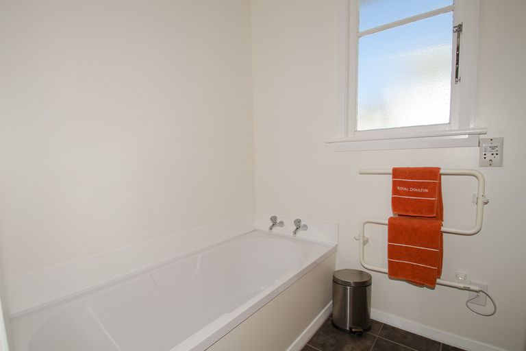 Photo of property in 65 Oakwood Avenue, Maryhill, Dunedin, 9011