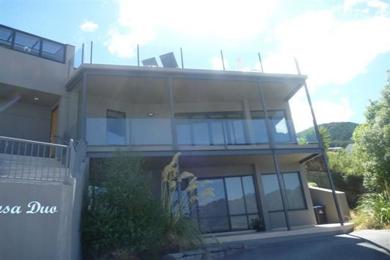 Photo of property in 12 Aspen Grove, Fernhill, Queenstown, 9300