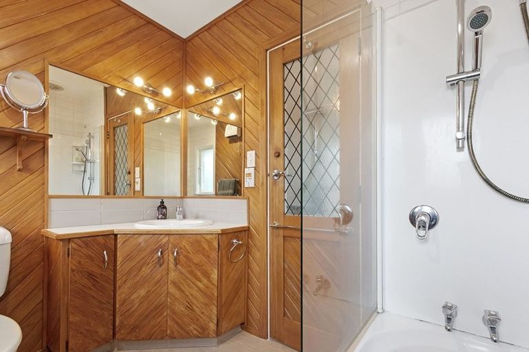 Photo of property in 27 Barclay Place, Burwood, Christchurch, 8061