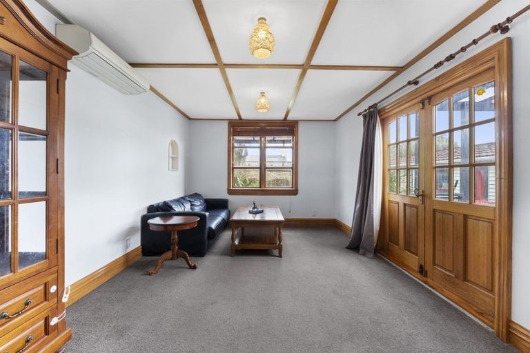 Photo of property in 298 Ruahine Street, Terrace End, Palmerston North, 4410