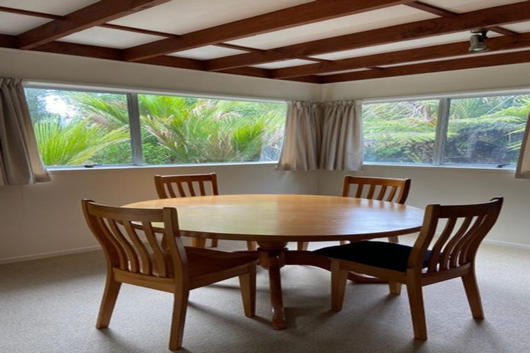 Photo of property in 33 Reynolds Place, Torbay, Auckland, 0630