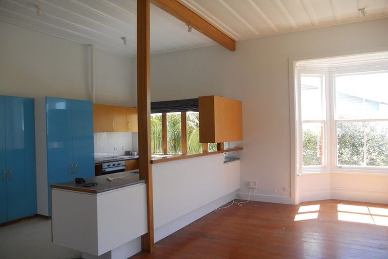 Photo of property in 128 Calliope Road, Stanley Point, Auckland, 0624