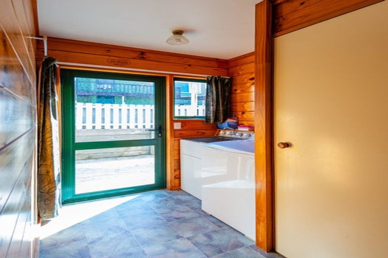 Photo of property in 40 Bruce Road, Glenfield, Auckland, 0629