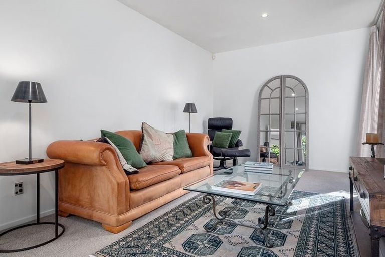 Photo of property in 215b Oceanbeach Road, Mount Maunganui, 3116