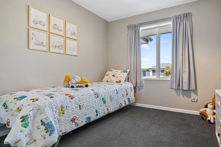 Photo of property in 5 Shona Lane, West Melton, 7618