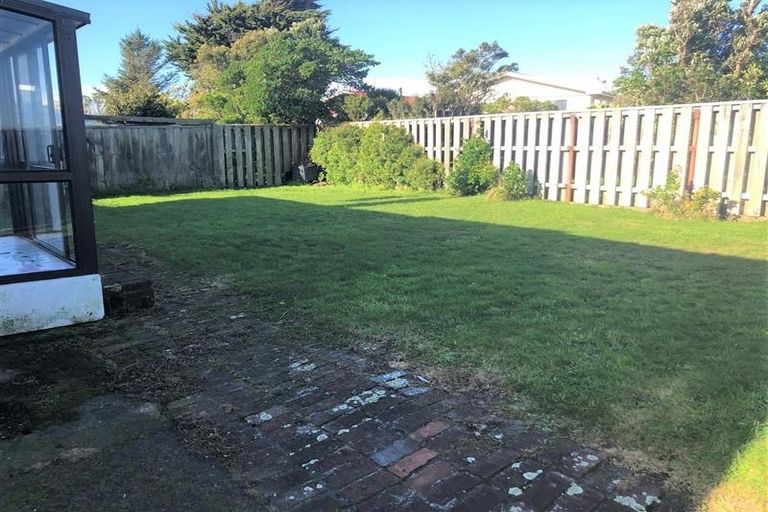 Photo of property in 30 Baylands Drive, Newlands, Wellington, 6037