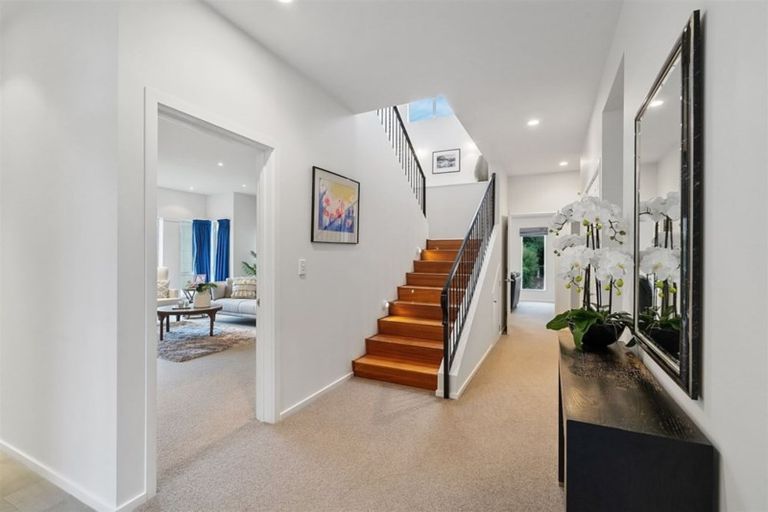 Photo of property in 30 Chateau Drive, Burnside, Christchurch, 8053