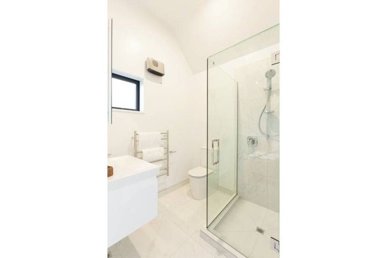 Photo of property in 2 Saint Martins Road, Saint Martins, Christchurch, 8022