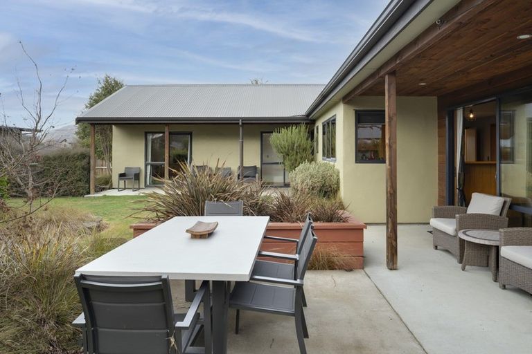 Photo of property in 5 Castalia Drive, Lake Hayes, Queenstown, 9304