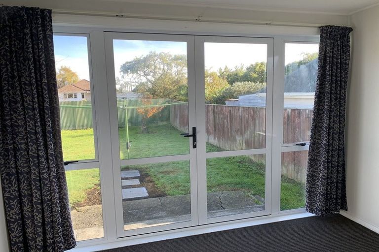 Photo of property in 33 Bowen Street, Levin, 5510