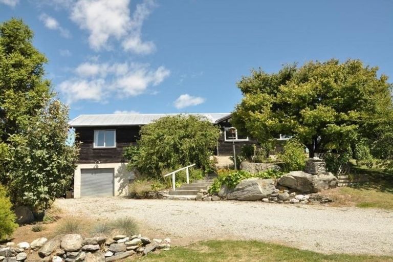 Photo of property in 31 Kowhai Drive, Wanaka, 9305
