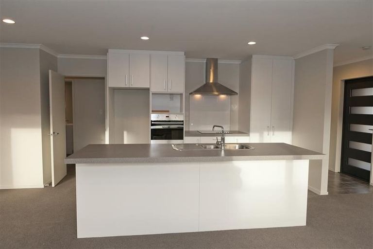 Photo of property in 32 Burford Way, Rolleston, 7615