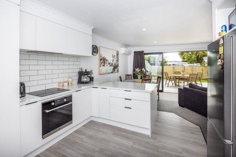 Photo of property in 8b Lee Place, Bader, Hamilton, 3206