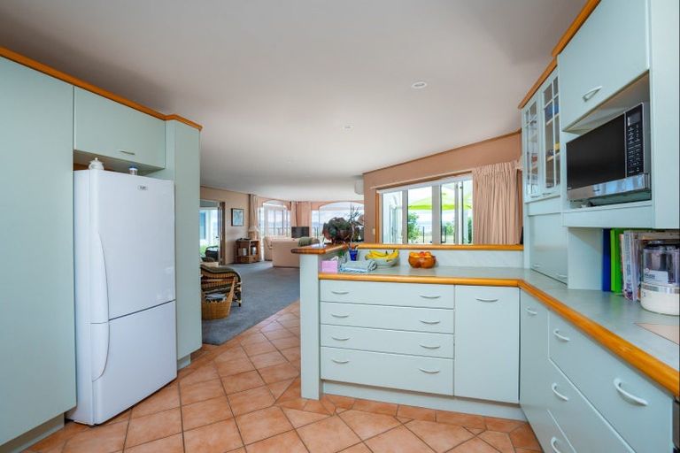 Photo of property in 10 Mahuta Road, Waitahanui, Taupo, 3378