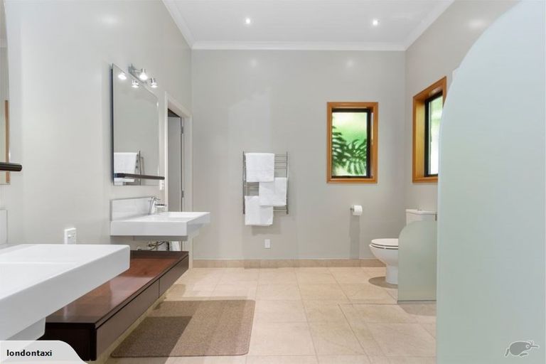 Photo of property in 2 Plane Tree Lane, Tauriko, Tauranga, 3110