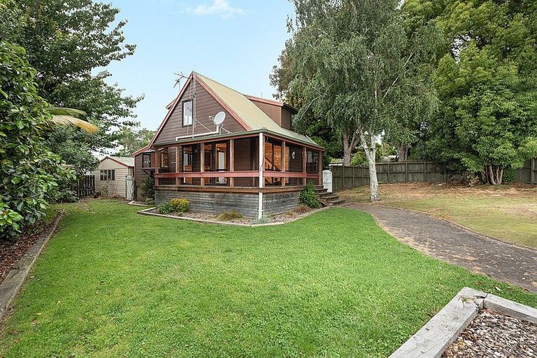 Photo of property in 1 Waikare Place, Welcome Bay, Tauranga, 3112