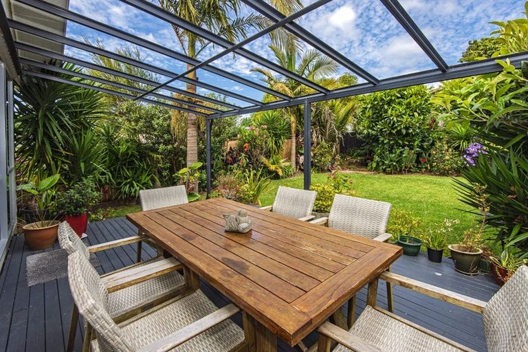 Photo of property in 16 Beazley Crescent, Tikipunga, Whangarei, 0112