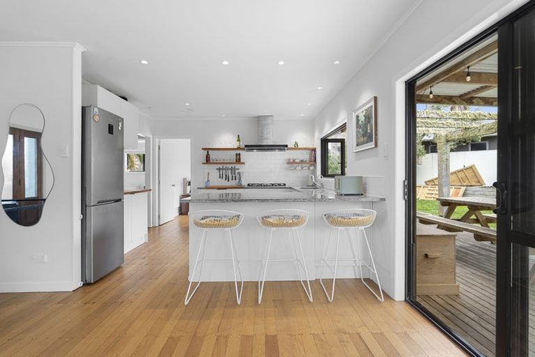 Photo of property in 20 Rawhiti Road, Manly, Whangaparaoa, 0930