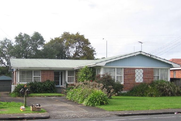 Photo of property in 2/83 Motatau Road, Papatoetoe, Auckland, 2025