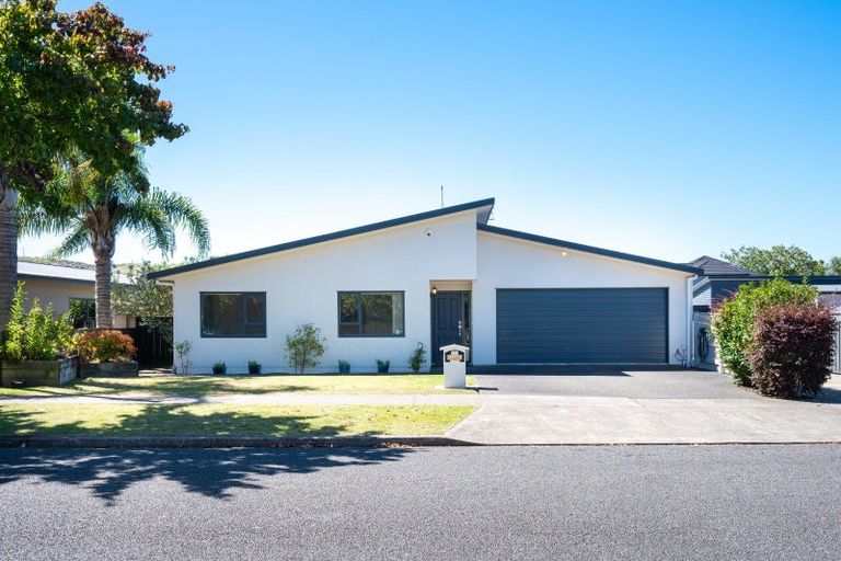 Photo of property in 203 Avenue Road, Greenmeadows, Napier, 4112