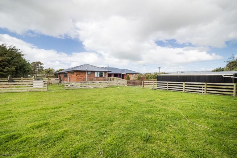 Photo of property in 339 Stoney Creek Road, Kelvin Grove, Palmerston North, 4470