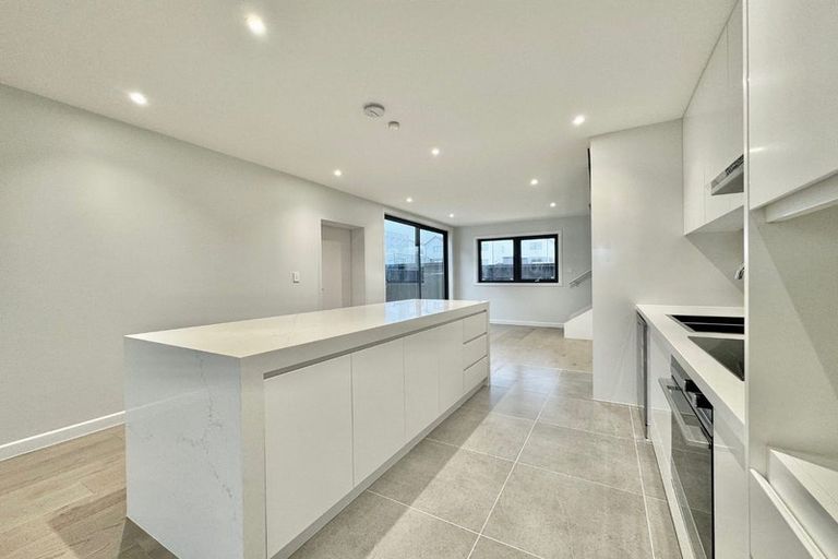 Photo of property in 40 Farranfore Road, Opaheke, 2113