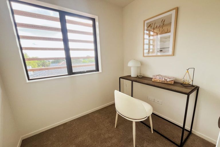 Photo of property in 11/20 Seabrook Avenue, New Lynn, Auckland, 0600